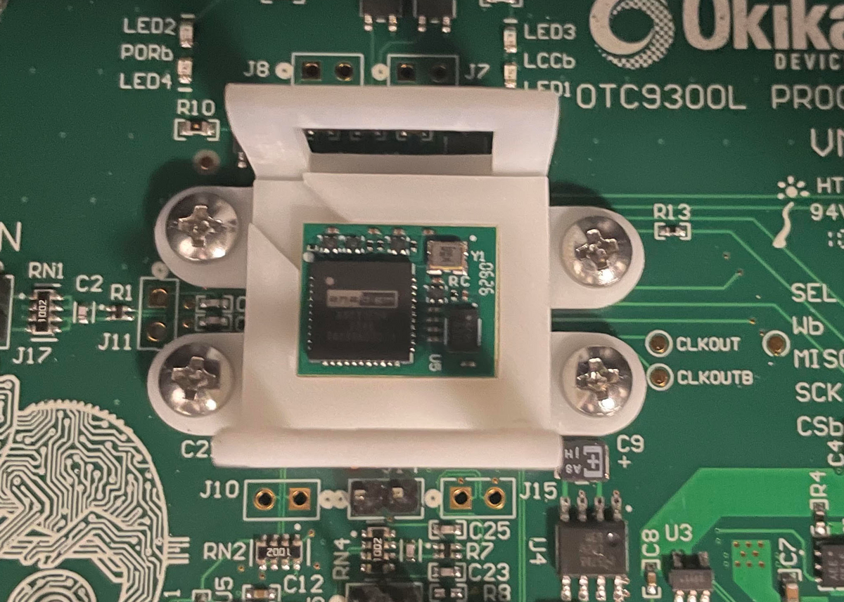 Chameleon™ Field Programmable Analog Module